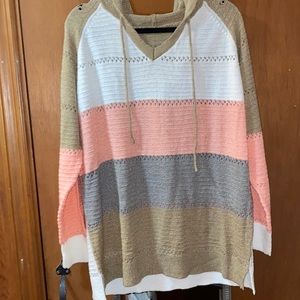 3x beachy hooded sweater